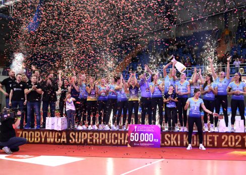 2021-10-20 Superpuchar Kobiet i Mężczyzn - dekoracja